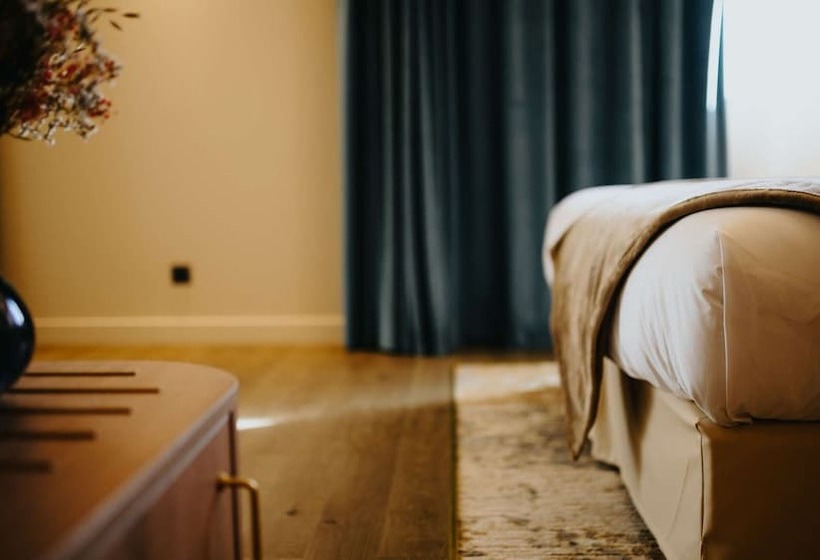 ホテル Keystone Hôtel & Spa