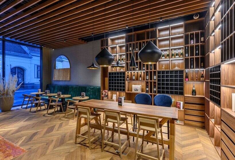 فندق Mercure Debrecen