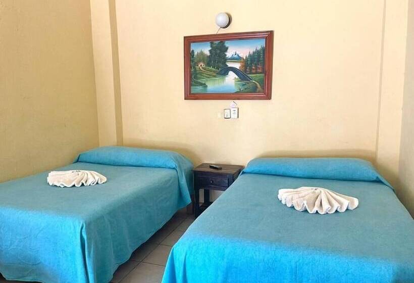 فندق Ricardos Bungalows