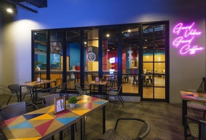 Отель Rumaruma Farvet Residence @ Ambon