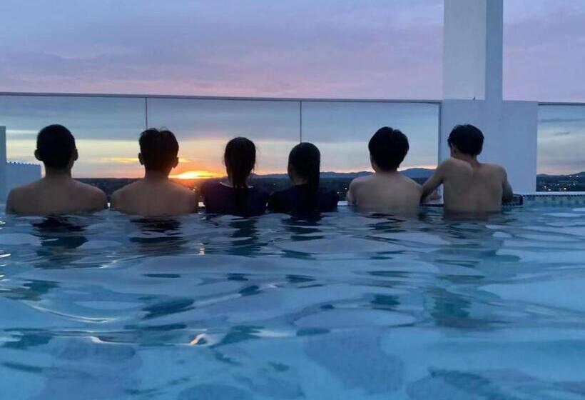 Sri Indar Hotel & Suites