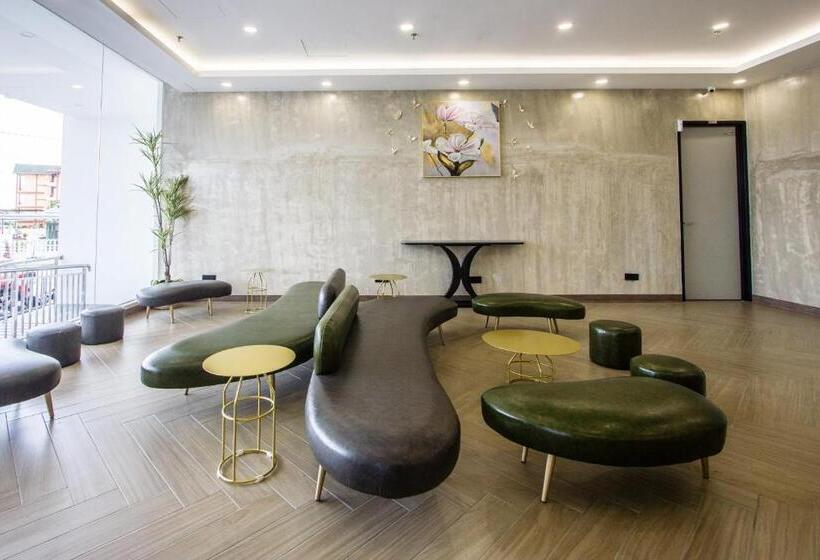 Sri Indar Hotel & Suites