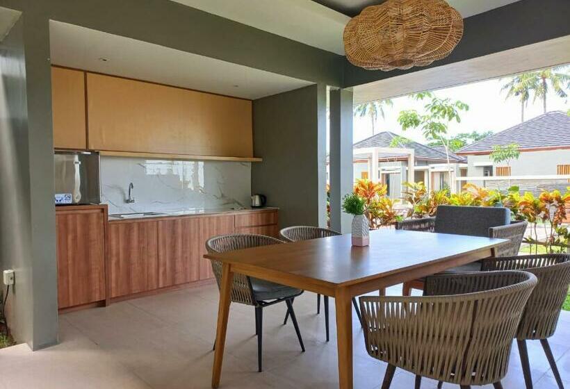 ホテル The Allure Villas Managed By Sahid