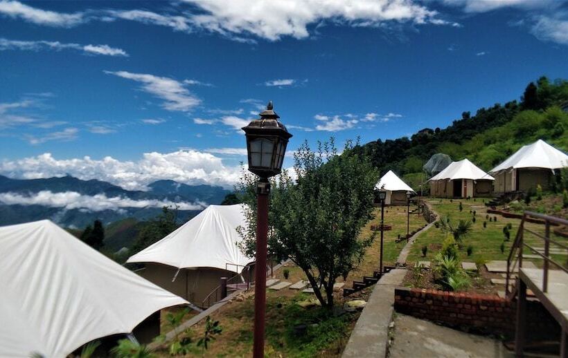 ホテル The Bugyal