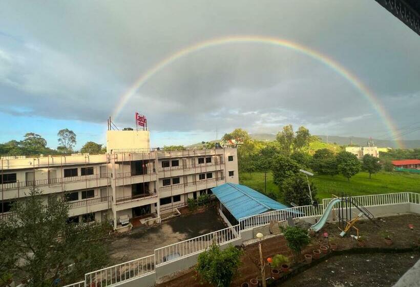 فندق Walstar S Castle View