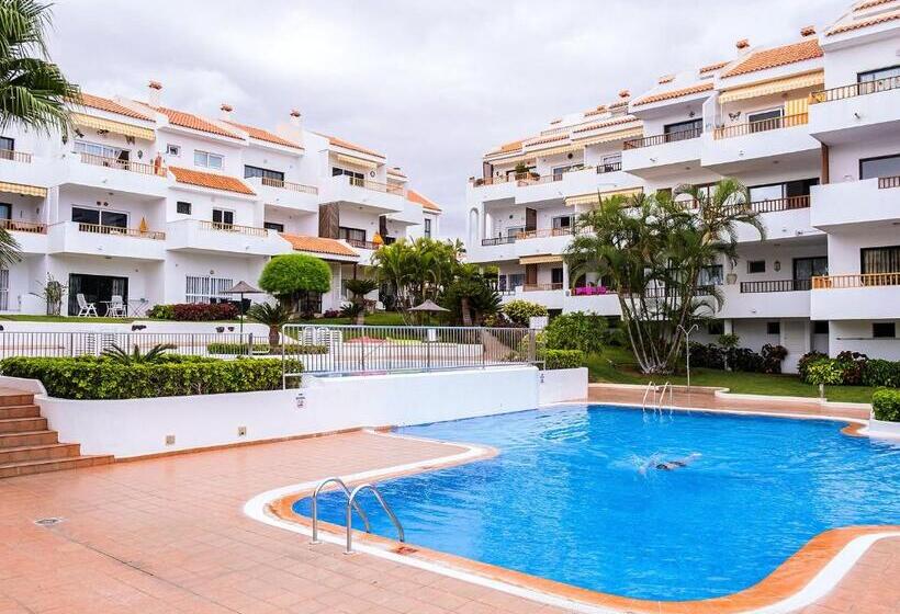 Live Los Cristianos Garden And Pool