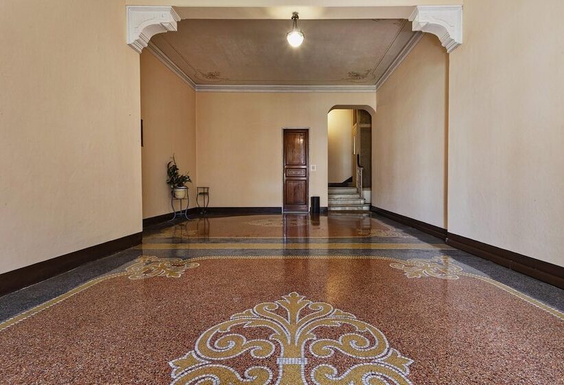 Luxury Central Design Apartment