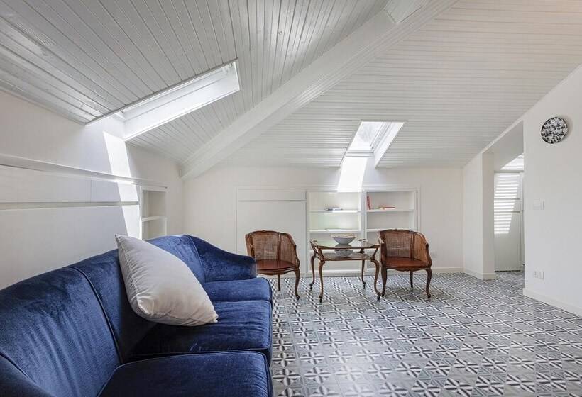 Luxury Central Design Apartment