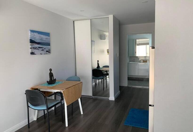 North Hobart, Tranquil Retreat, No Stairs, Access