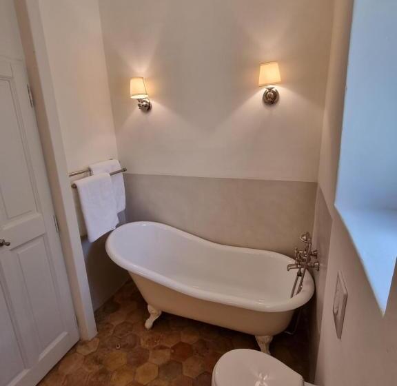 Maison Au Centre Du Village De Gordes Avec Vue Incroyable