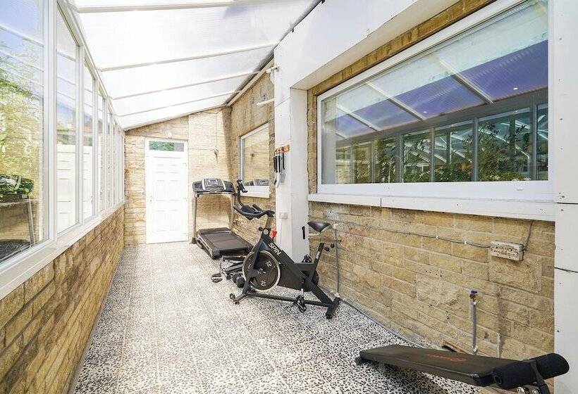 Luxury Spa Party Home   Pool Hottub Bar Sauna