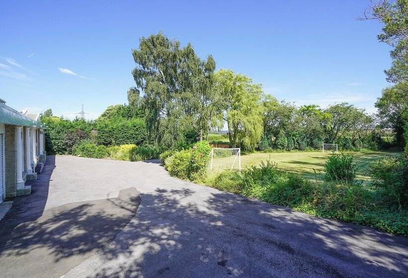 Luxury Spa Party Home   Pool Hottub Bar Sauna