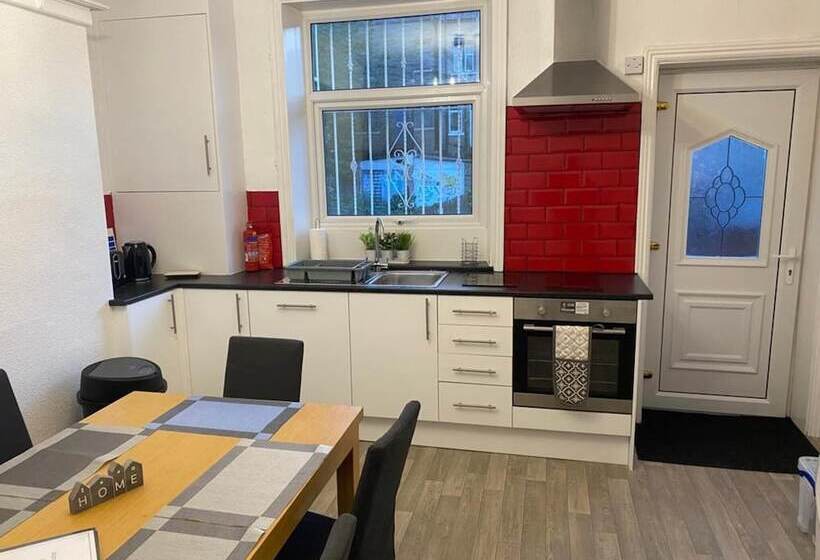 St Pauls Rd   Townhouse Accommodation