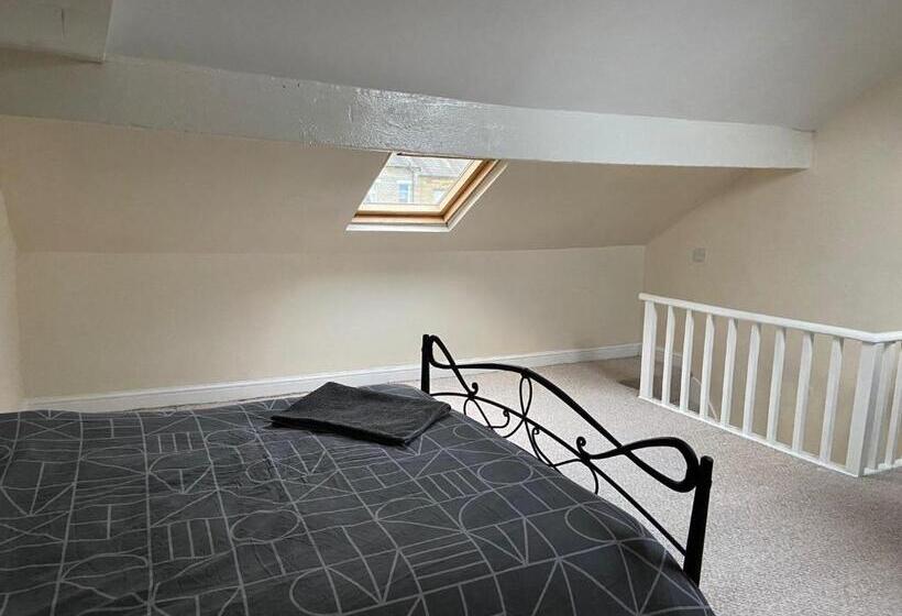 St Pauls Rd   Townhouse Accommodation