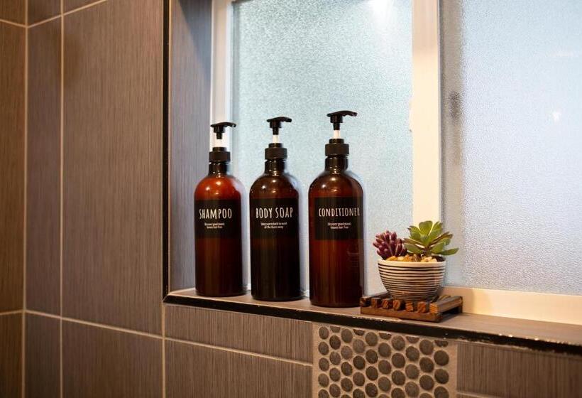 The Blue Door Bungalow   Oldtown, Well Equipped Kitchen