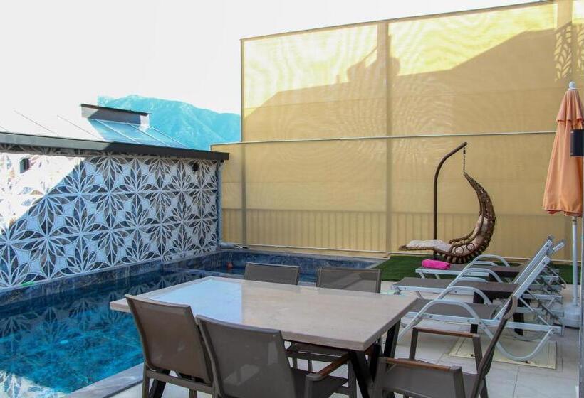 Ultra Lüx Vi̇lla Viranlar