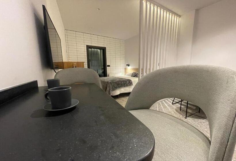 Apartamentos Mk77 León   Lahoz