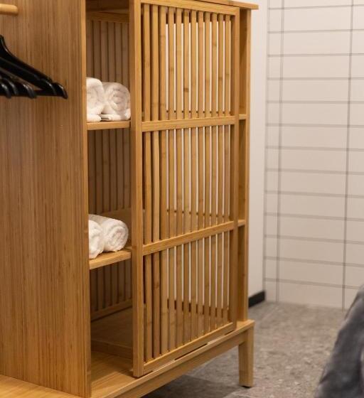 Apartamentos Mk77 León   Lahoz