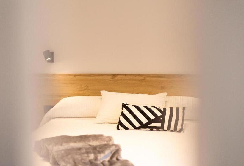 Apartamentos Mk77 León   Lahoz