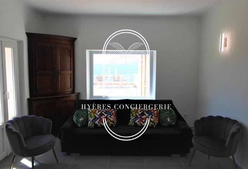 Appartements Plage Des Oursinières Pieds Dans L Eau Plage Parking Wifi By Hc