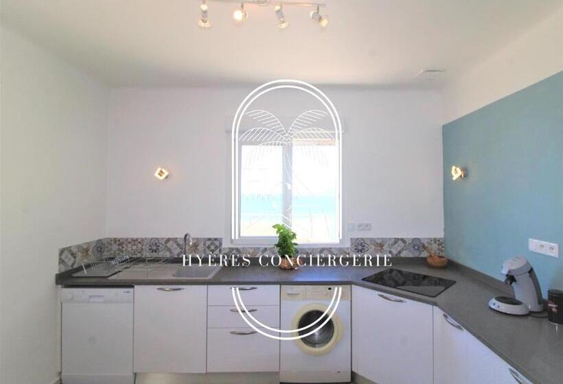 Appartements Plage Des Oursinières Pieds Dans L Eau Plage Parking Wifi By Hc