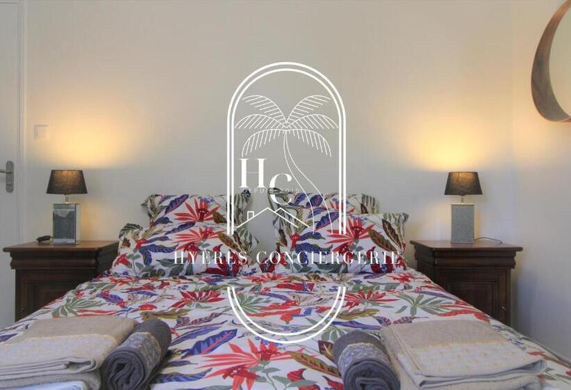 Appartements Plage Des Oursinières Pieds Dans L Eau Plage Parking Wifi By Hc