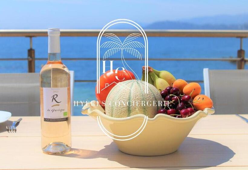 Appartements Plage Des Oursinières Pieds Dans L Eau Plage Parking Wifi By Hc