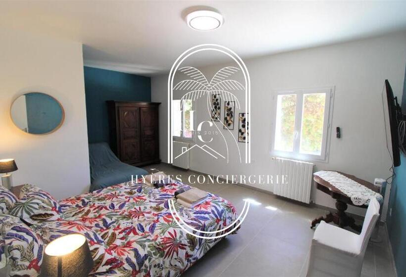 Appartements Plage Des Oursinières Pieds Dans L Eau Plage Parking Wifi By Hc