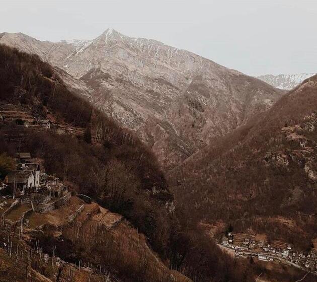 Casa Bruja Tradizionale Rustico Ticinese