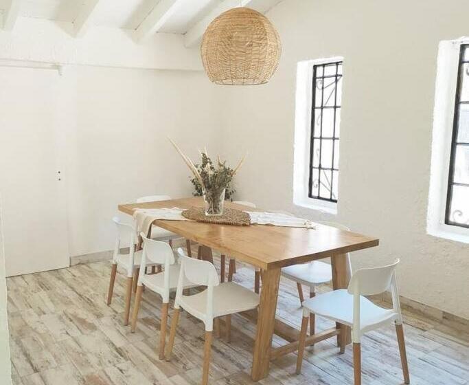 Casa Completa En El Corazón De Chacras