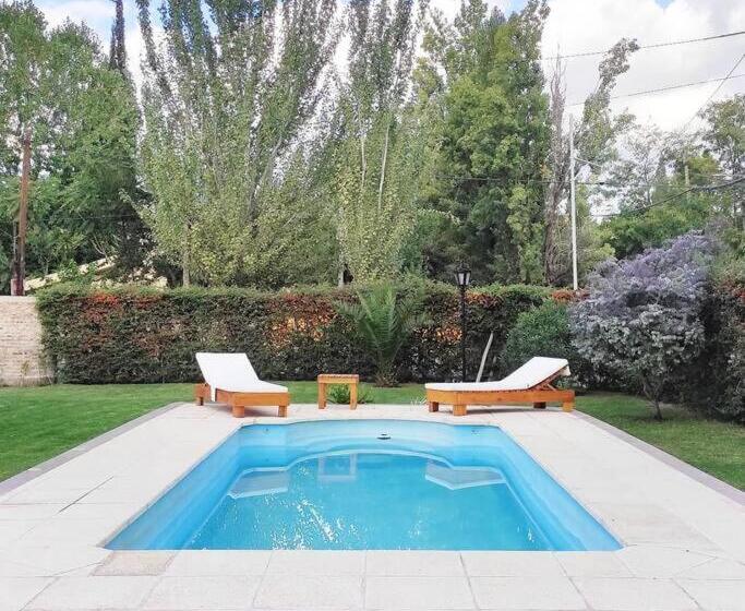 Casa Completa En El Corazón De Chacras