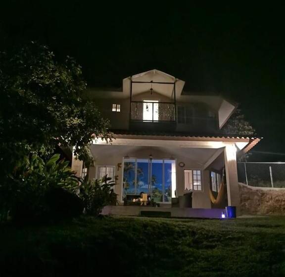 Casa Neblinas