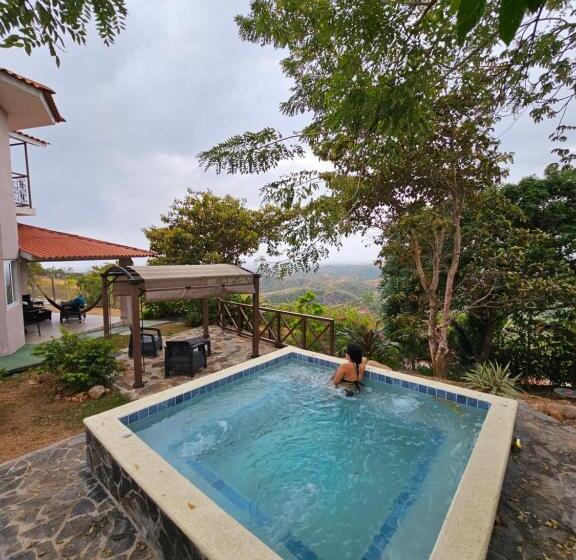 Casa Neblinas
