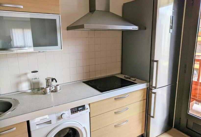Espacioso Apartamento De 2 Dormitorios