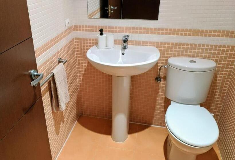 Espacioso Apartamento De 2 Dormitorios