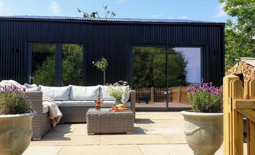 Finest Retreats   Blackbarn Wood