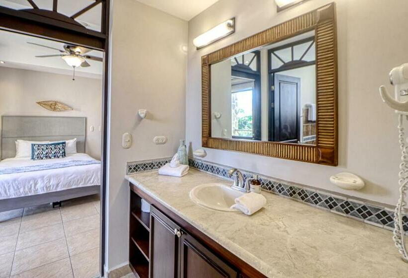 ホテル Bahía Encantada H4