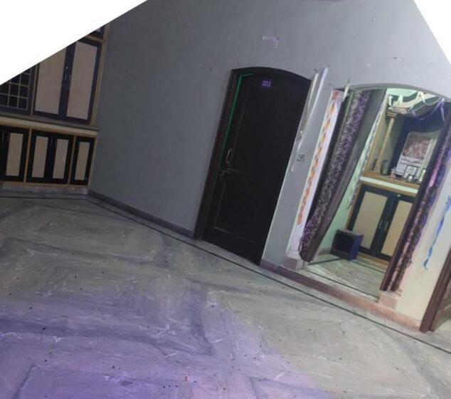 בית מלון כפרי Oyo 88404 Golden Oyo Guest House