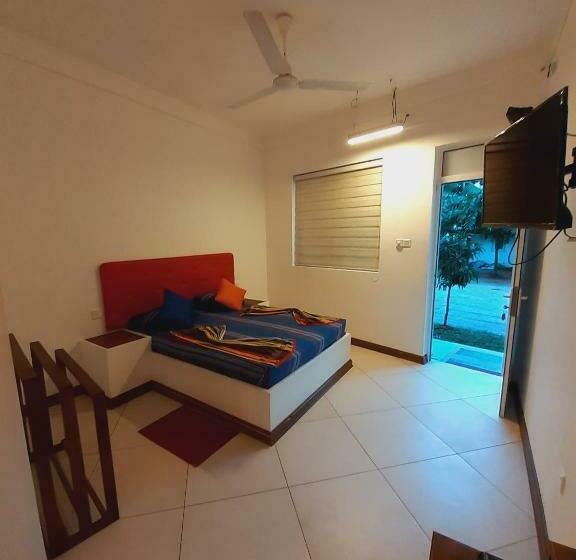 בית מלון כפרי Royal Crown Residence