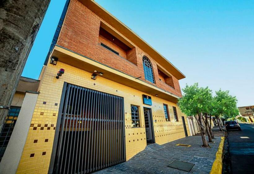 בית מלון כפרי Rp