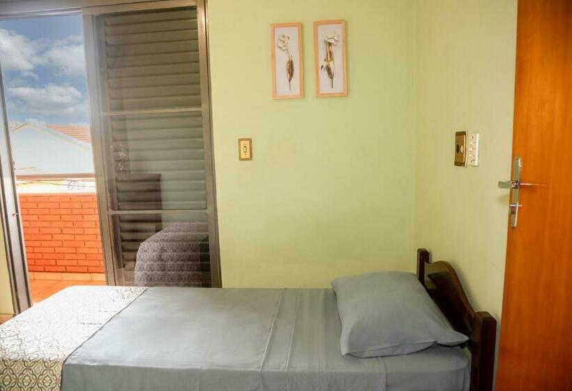 בית מלון כפרי Rp