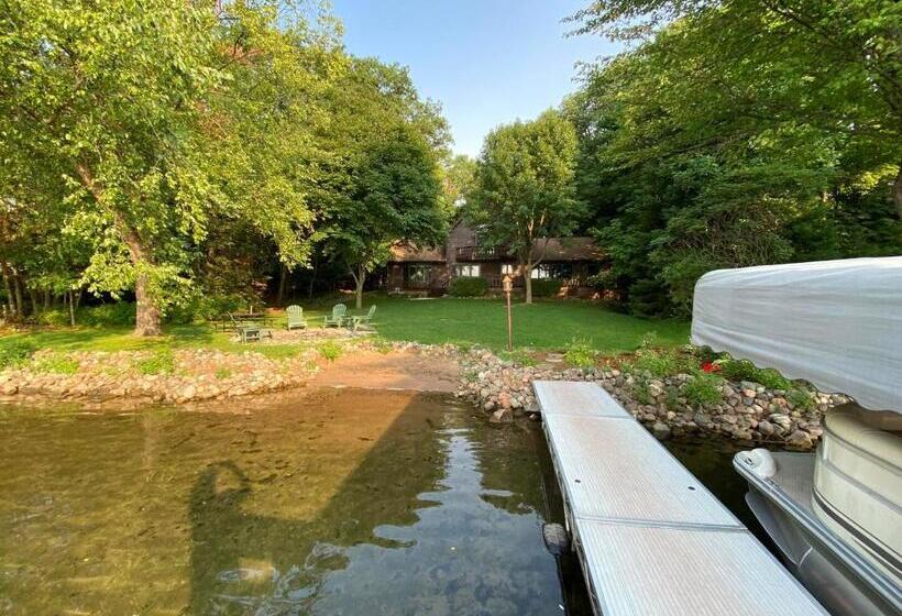 Lazy Pines Lodge