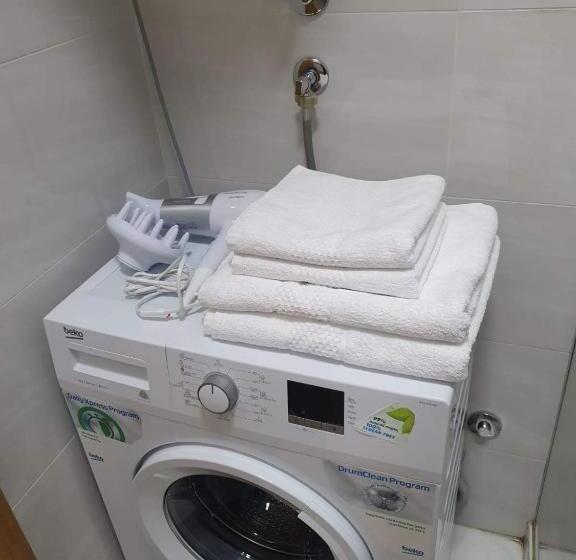 Lijepo Pozicioniran Stan, Atrakcije Blizu