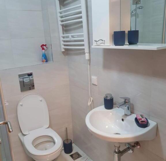 Lijepo Pozicioniran Stan, Atrakcije Blizu