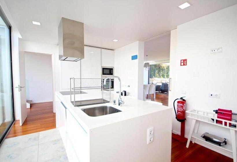 Lux Design Villa In Sintra