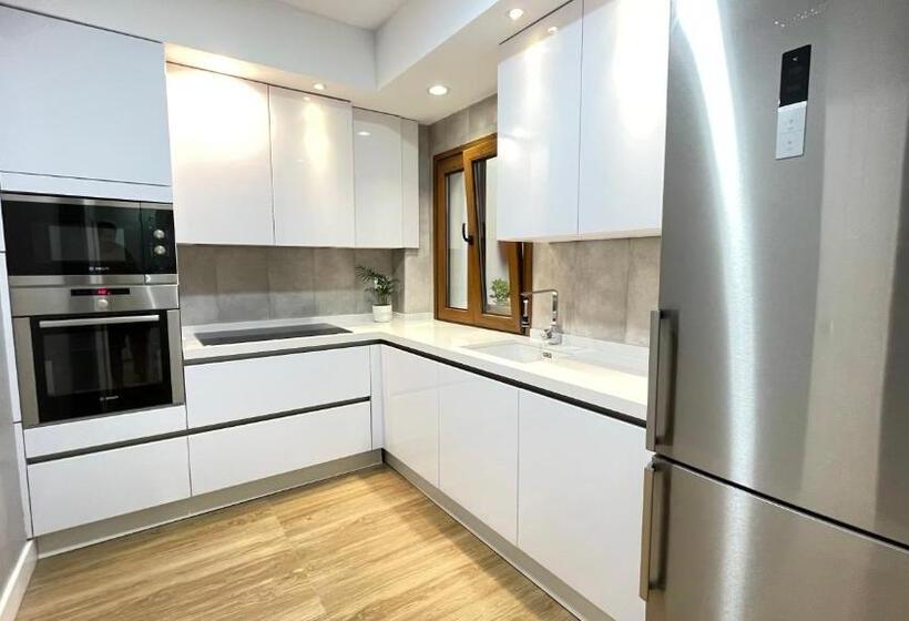 Luxury Apartment In Central Town