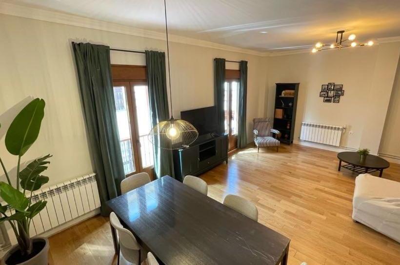 Luxury Apartment In Central Town