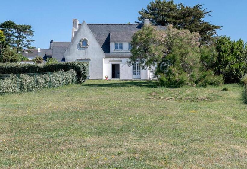 Maison En Front De Mer  10 Personnes   Jardin
