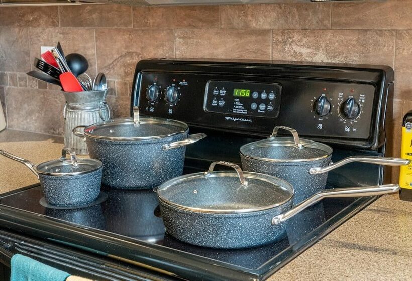 Prairie Oasis I Sleeps 16 L Bbq & Patio L Smart Tv