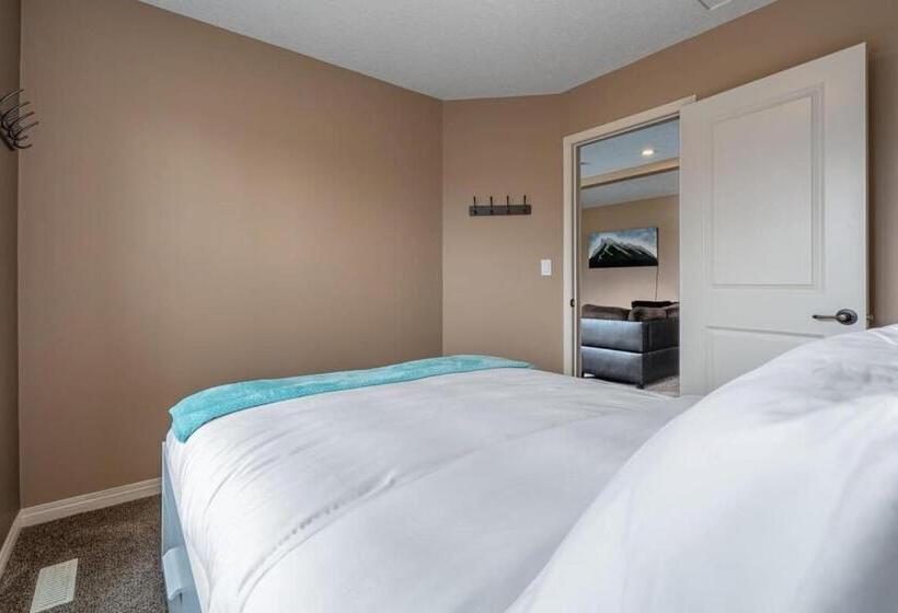 Prairie Oasis I Sleeps 16 L Bbq & Patio L Smart Tv